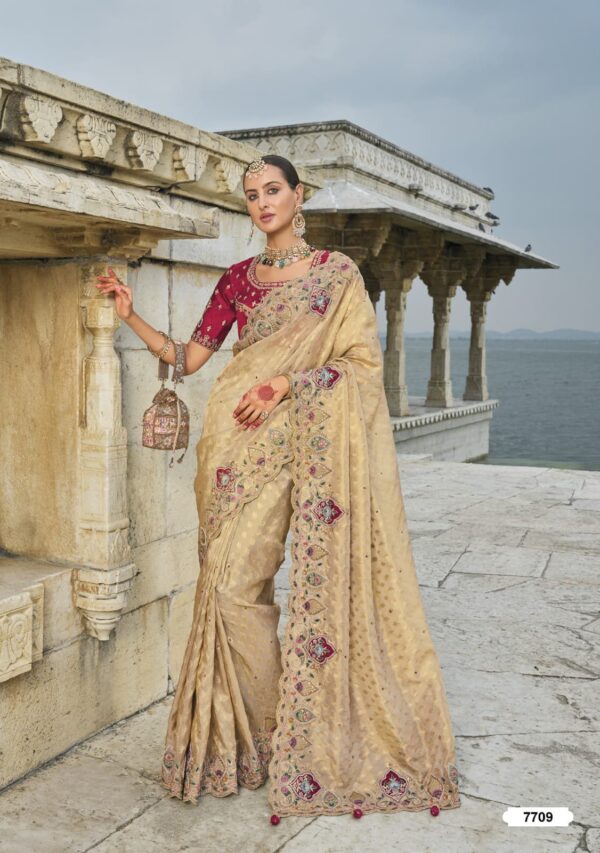 Cream Kanjivaram Silk Designer Traditional Saree - Image 2